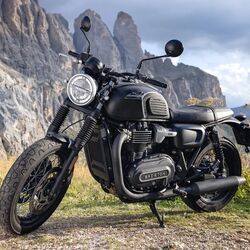 The Brixton Cromwell 1200 range has launched in India with two models and a starting price of ₹7.84 lakh (ex-showroom). Brixton has partnered with KAW Veloce Motors to carry out manufacturing and distribution and has set up a facility in Kolhapur, Maharashtra.&nbsp;