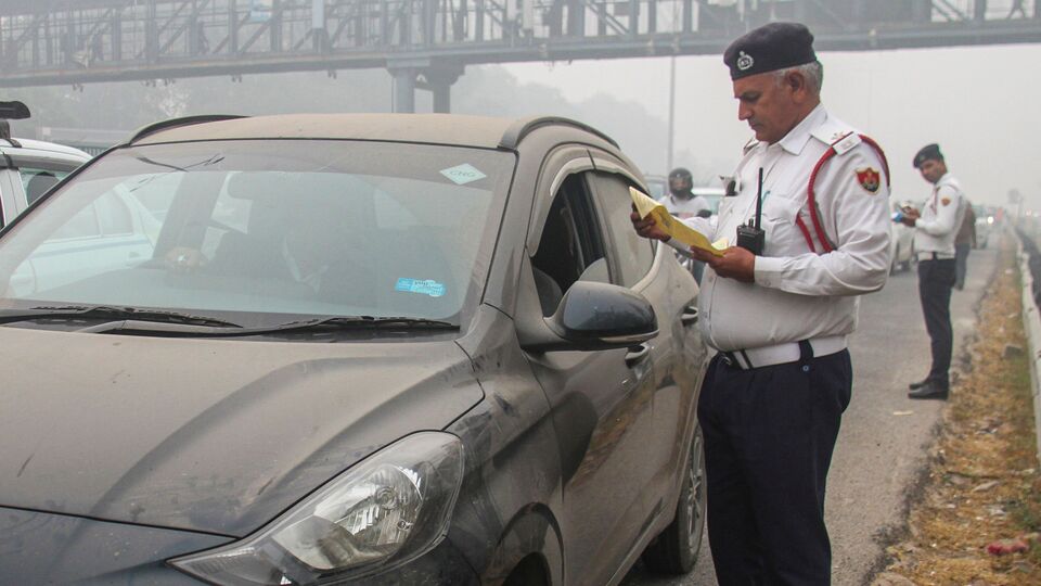 Delhi pollution BS 3 BS 4 car ban check