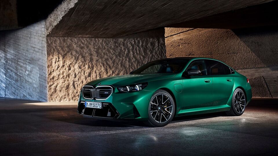 2025 BMW M5