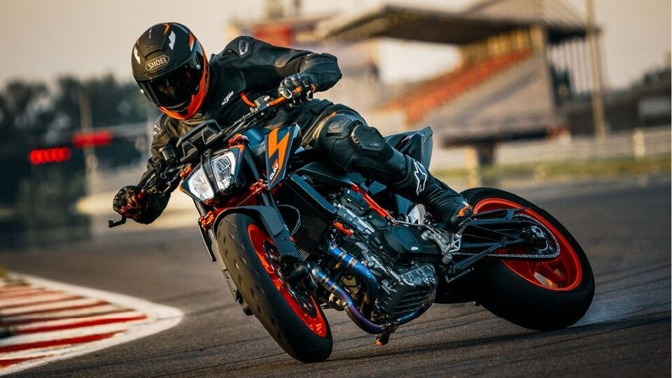  KTM 890 Duke R
