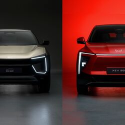 The BE 6e is priced from ₹18.90 lakh (ex-showroom, introductory) while the XEV 9e comes at a introductory starting price of ₹21.90 lakh (ex-showroom). Loaded with futuristic technology that can take on some of the luxury vehicles, coupled with unique design that offer a standout road presence, both EVs are all set to hit Indian roads from February next year.