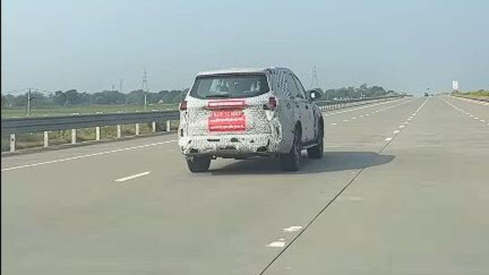 एमजी ग्लॉस्टर फेसलिफ्ट भारतीय सड़कों पर देखी गई, जल्द होगी लॉन्च