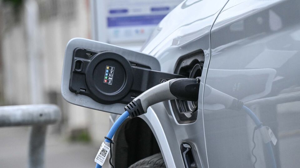 UK EV sales target