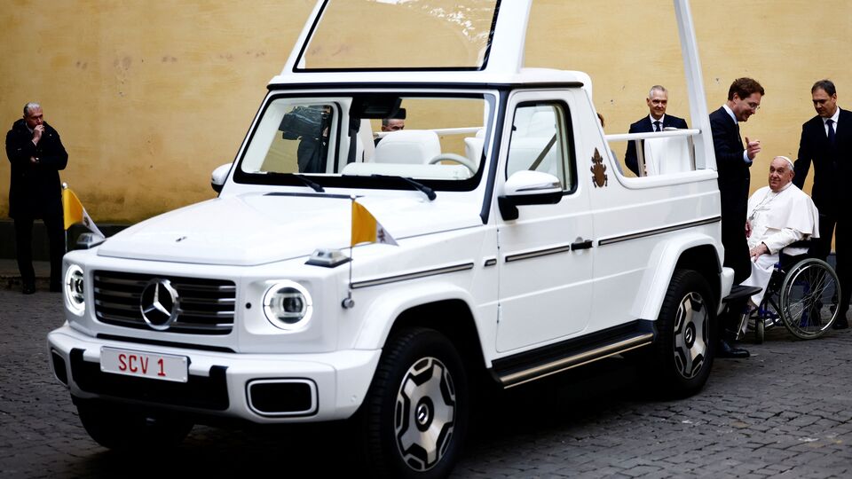 Mercedes G-Wagon electric Pope Francis