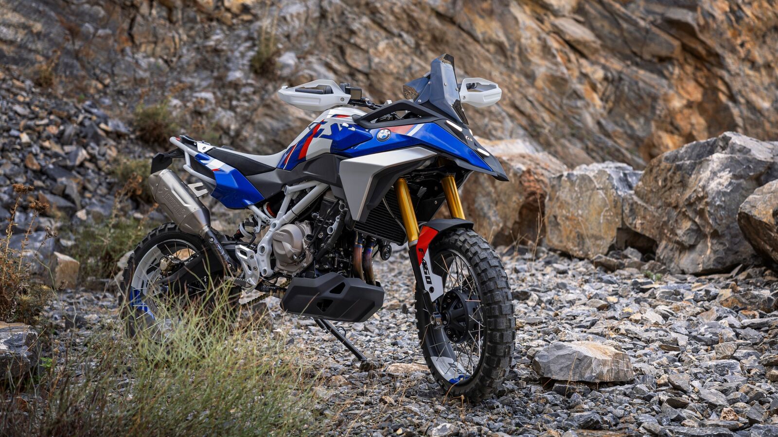 BMW F 450 GS एडवेंचर मोटरसाइकिल भारत में 2025 के मध्य में लॉन्च होगी। मुख्य बातें जो आपको अवश्य जाननी चाहिए