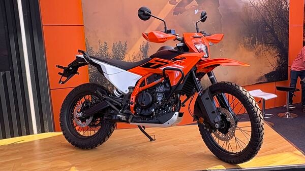 2025 KTM 390 Enduro R का इंडिया बाइक वीक में अनावरण: सर्वश्रेष्ठ 390cc ऑफ-रोड बाइक?