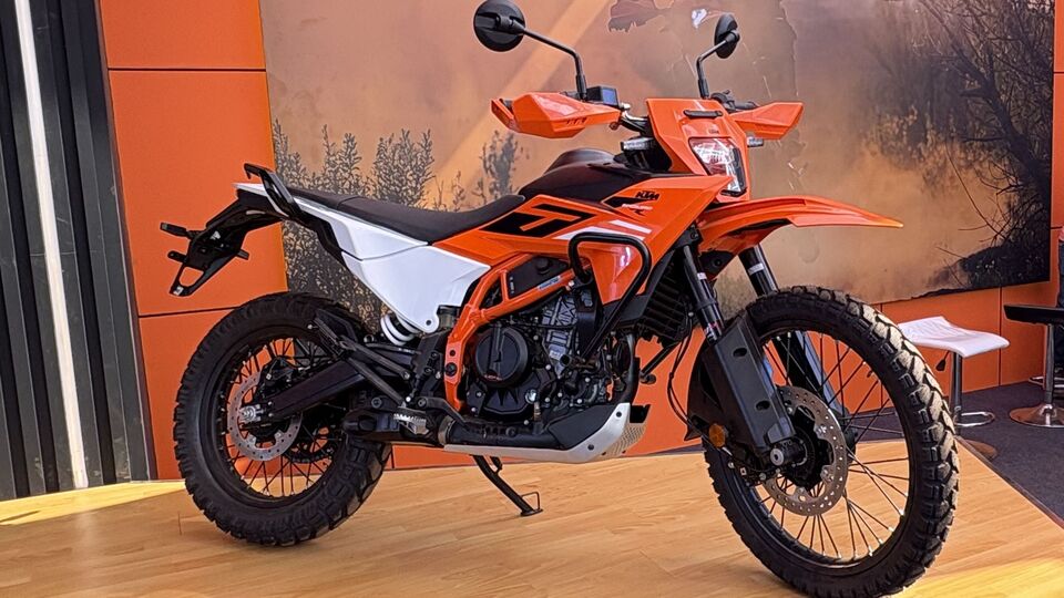 2025 KTM 390 Enduro R