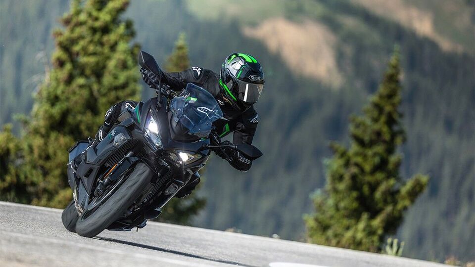 2025 Kawasaki Ninja 1100SX