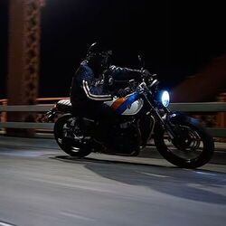 Notable updates include a redesigned fuel tank, a new fuel filler cap, side covers, throttle body covers, foot pegs, heel guards, a revamped clutch cover, an alternator cover, and modifications to the sprocket cover.&nbsp;