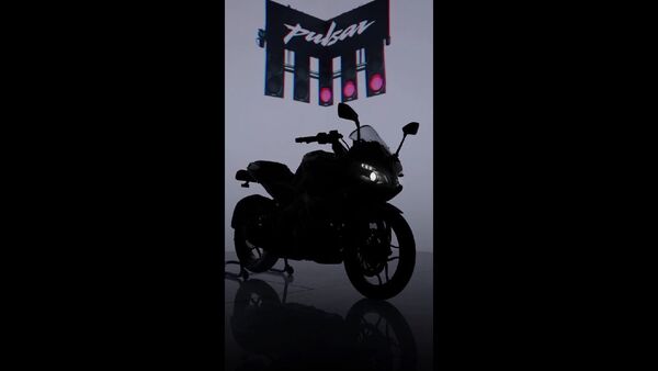 2025 Bajaj Pulsar RS200