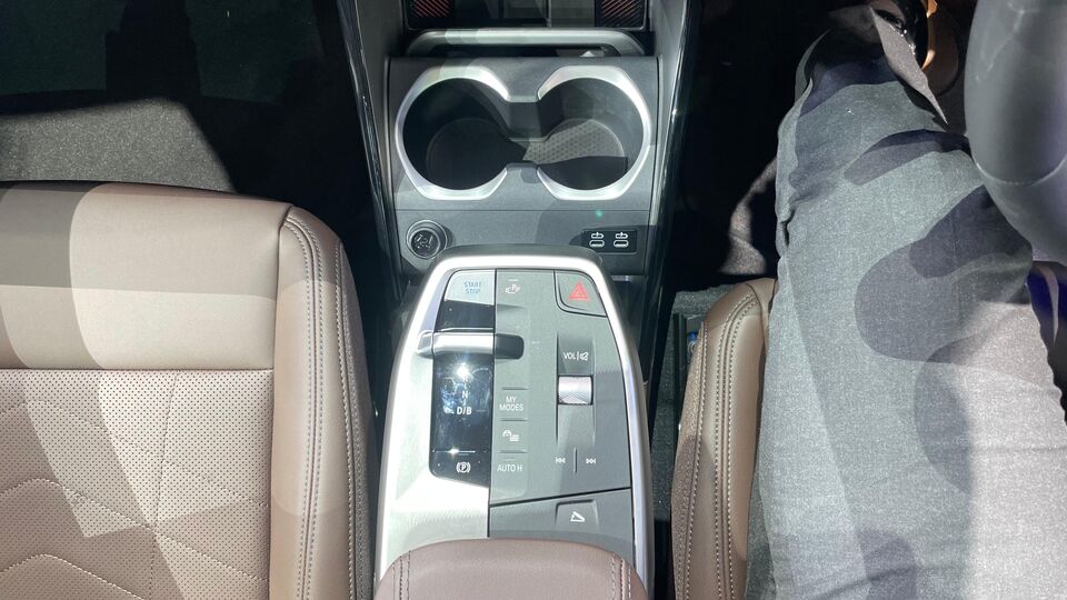 BMW iX1 LWB EV
