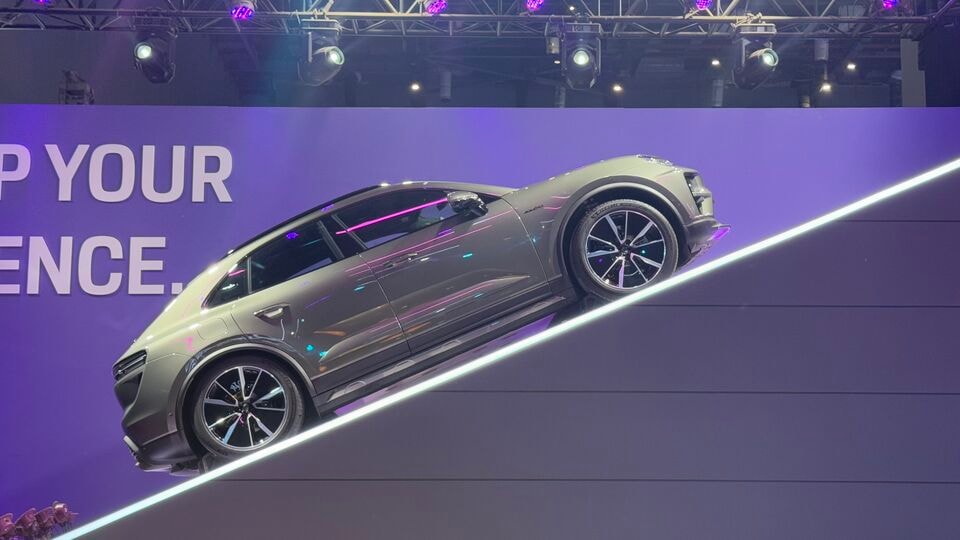 Porsche Macan Turbo Electric