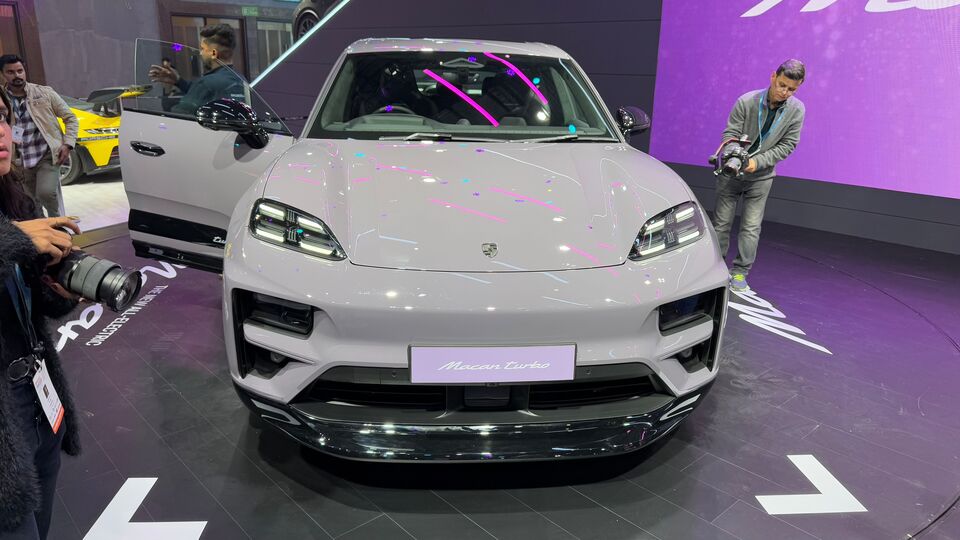 Porsche Macan Turbo Electric