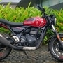 The Triumph Speed T4 is now  ₹41,000 cheaper than the 2025 Speed 400 while losing a few features and power in the process (HT Auto/Sameer Contractor)