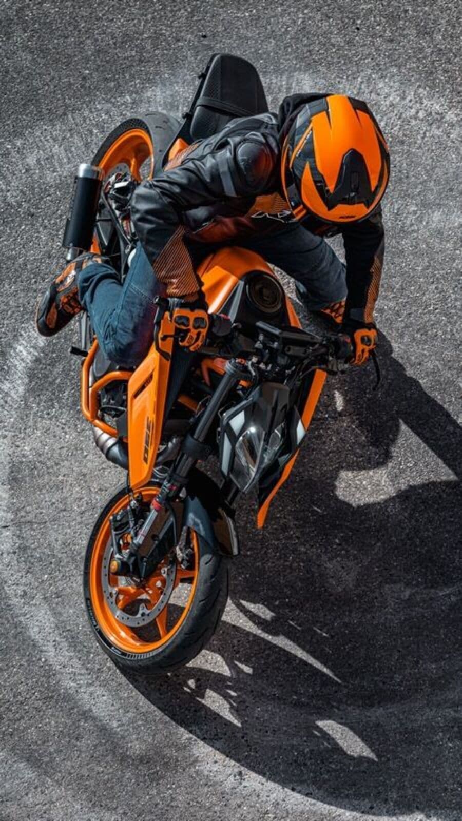 2024-ktm-390-duke-1