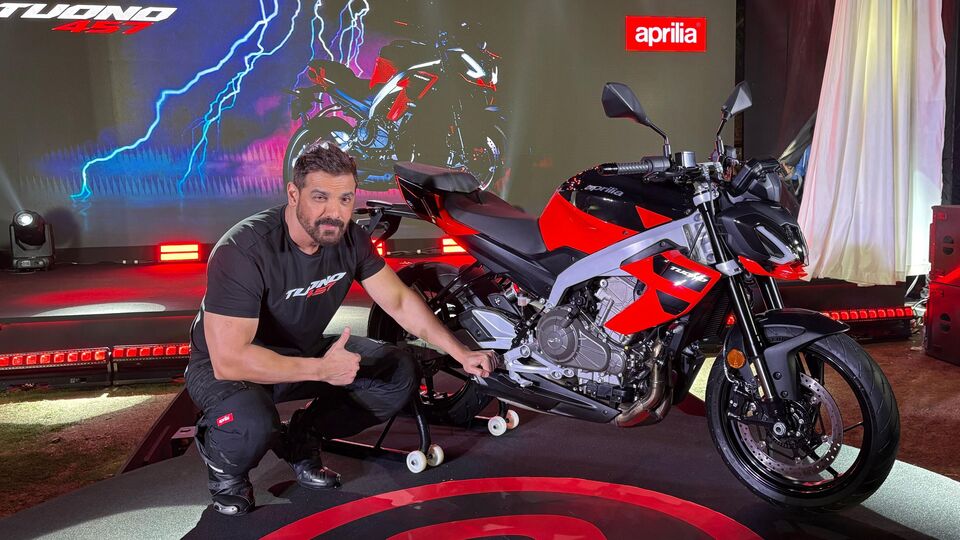 Aprilia Tuono 457