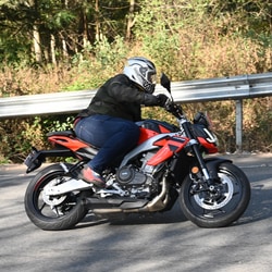 The Aprilia Tuono 457 motorcycle has been launched at a price of ₹3.96 lakh (ex-showroom, Maharashtra). Here is our first ride review of the Aprilia Tuono 457.