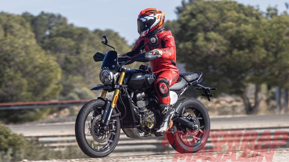 Triumph Scrambler 400 XE Spied