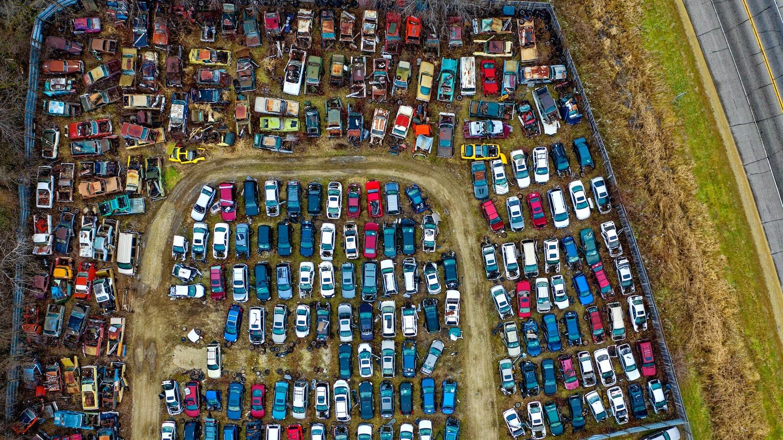 Auto recap, March 2: Challenge for overage cars in Delhi, Kolkata's yellow taxi gets a new face, Enyaq production begins