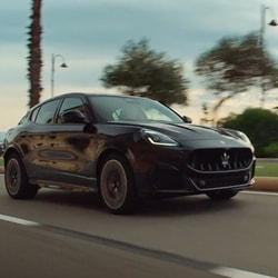 The Maserati Grecale packs a 2.0L turbocharged mild-hybrid engine producing 325 bhp of power and 450 Nm of peak torque. Beyond all the power and speed, the Grecale offers a kind of style statement that few can afford to possess.