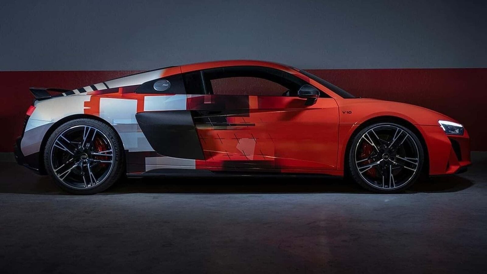 Audi R8 expected to return in 2027 with hybrid power. Check details