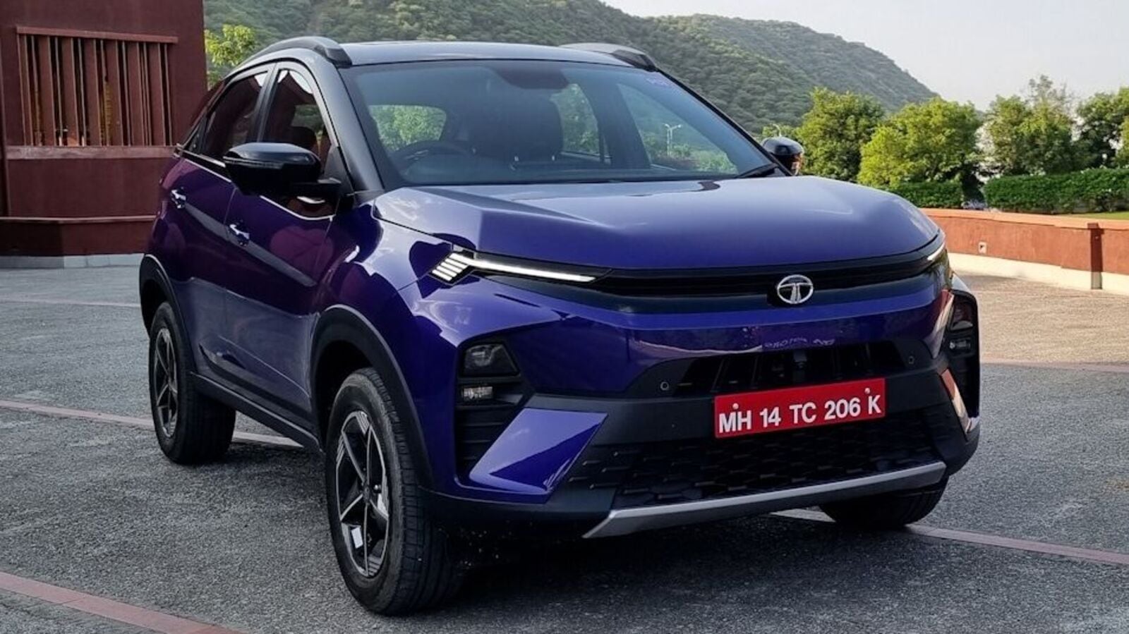 Planning to buy Tata Nexon? Here’s why you should pick the Creative Plus PS variant