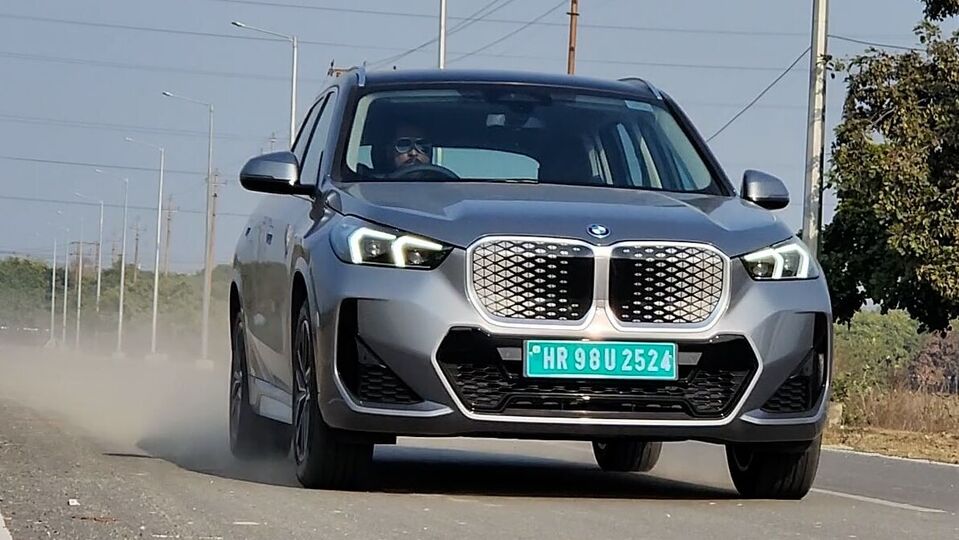 BMW iX1 LWB 