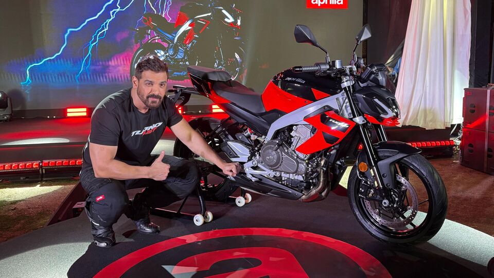 Aprilia Tuono 457