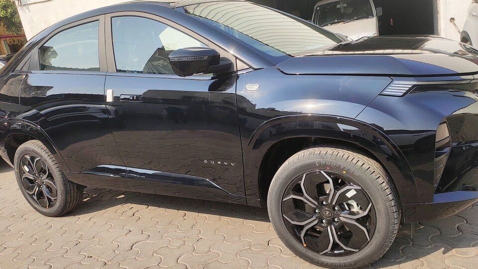 Tata Curvv Dark Edition 