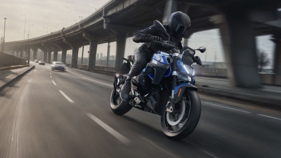 2025 BMW R 1300 R