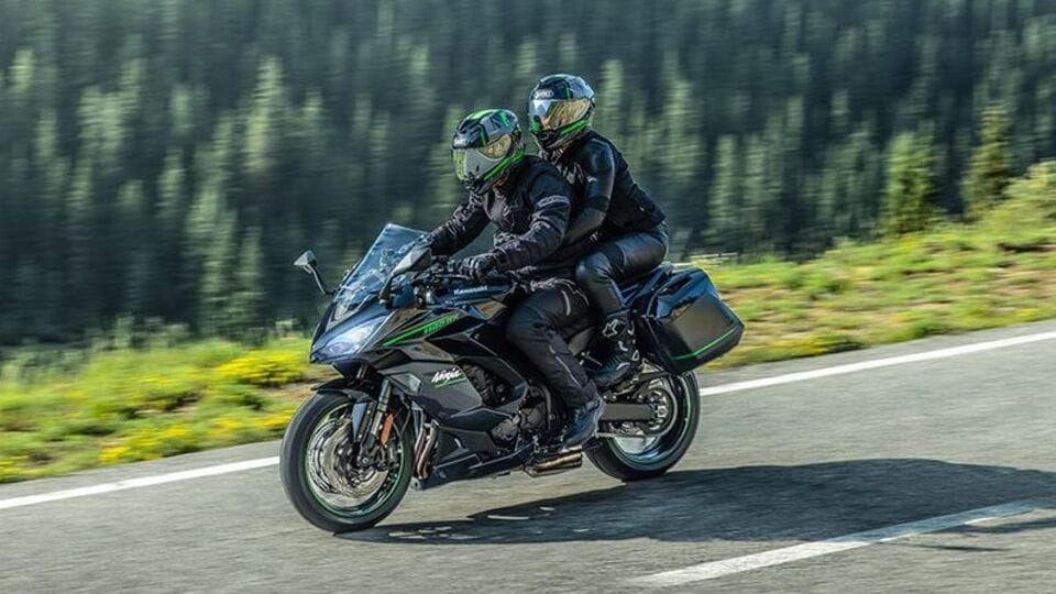 2025 Kawasaki Ninja 1100SX 