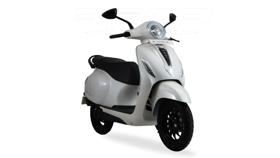 2025 Bajaj Chetak 3503