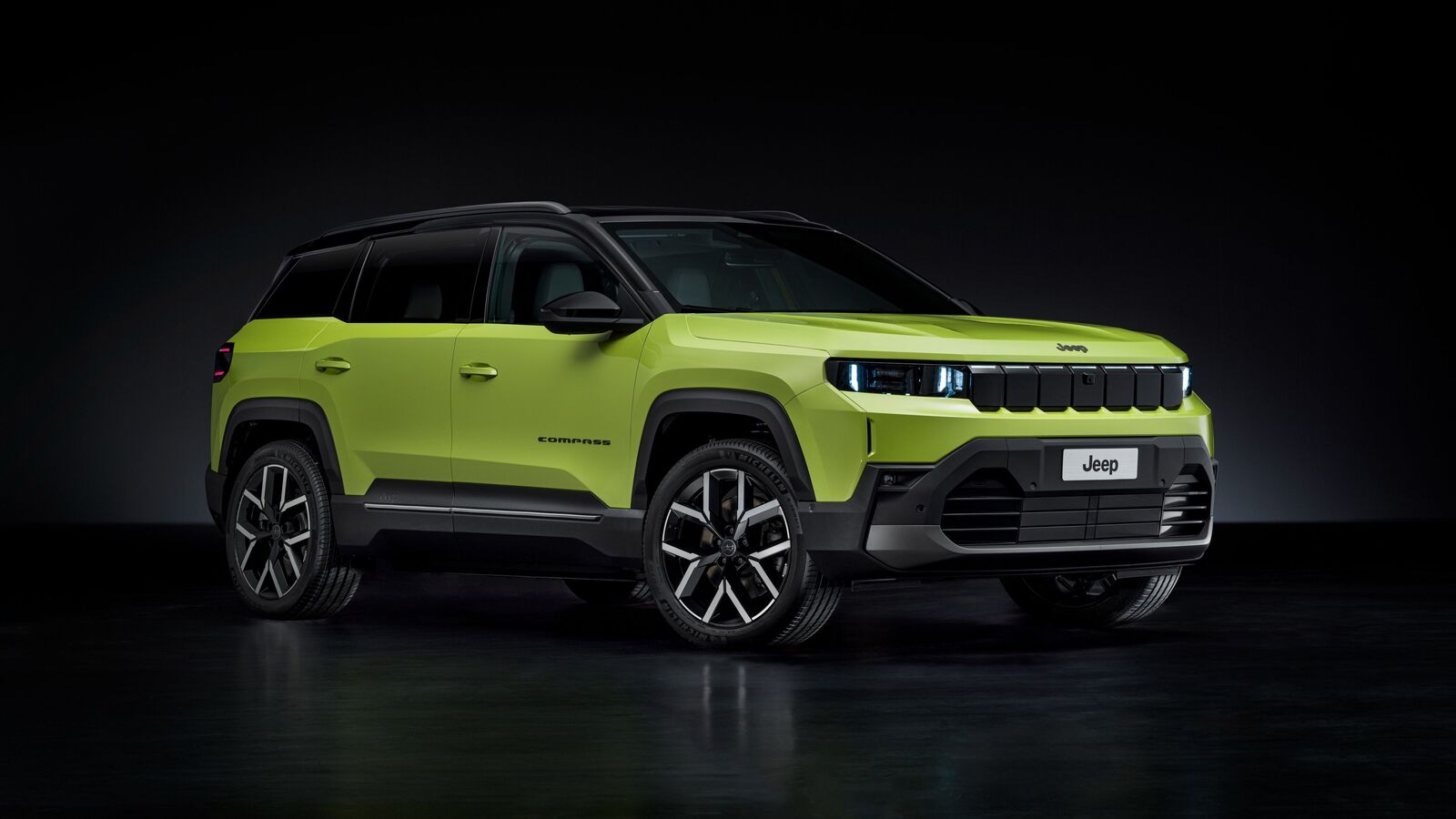 New-gen Jeep Compass officially breaks cover, new tech, electric powertrain & more New-gen Jeep Compass officially breaks cover, new tech, electric powertrain & more