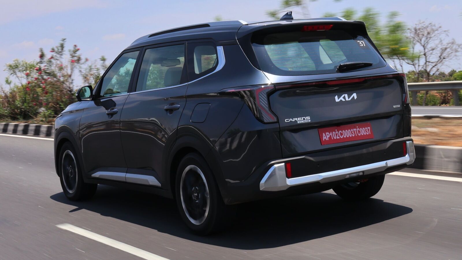 Upcoming Kia Carens Clavis official fuel economy numbers revealed