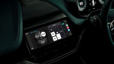 Aston_Martin_Apple_CarPlay_Ult