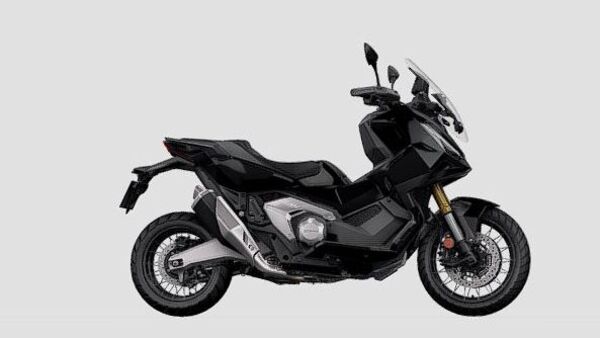Honda X-ADV 750 in Graphite Black colour scheme.