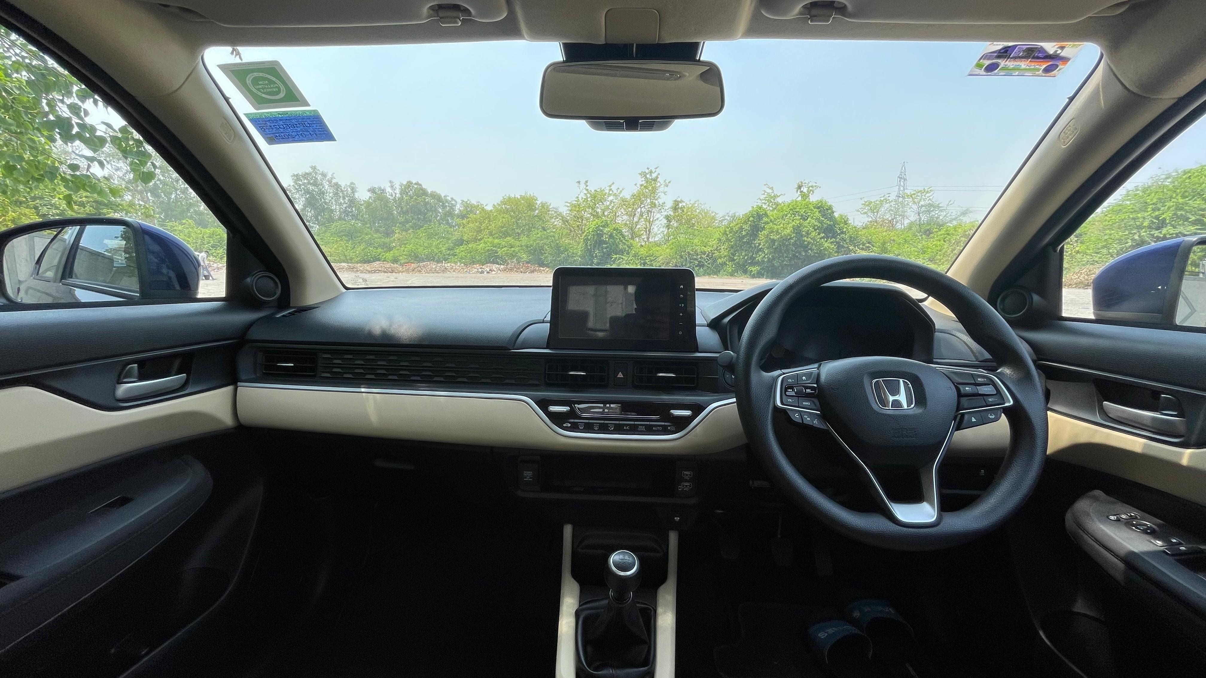 The 2024 Honda Amaze gets a fairly well equipped cabin 2024 Honda Amaze