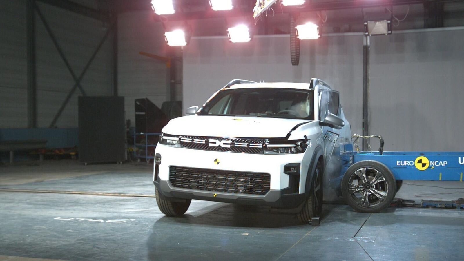 India-bound Dacia Bigster scores three stars in Euro NCAP crash tests India-bound Dacia Bigster scores three stars in Euro NCAP crash tests