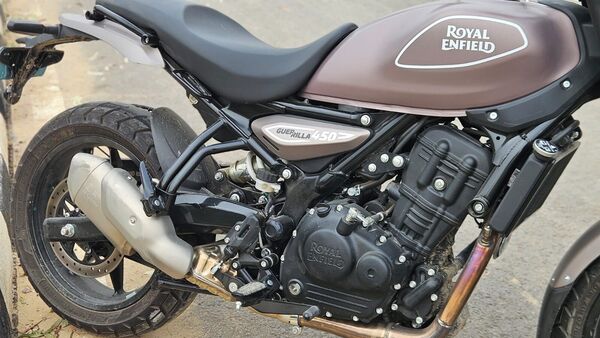 Powering the Guerrilla 450 is the Sherpa 450 engine that made its debut on the Himalayan 450.