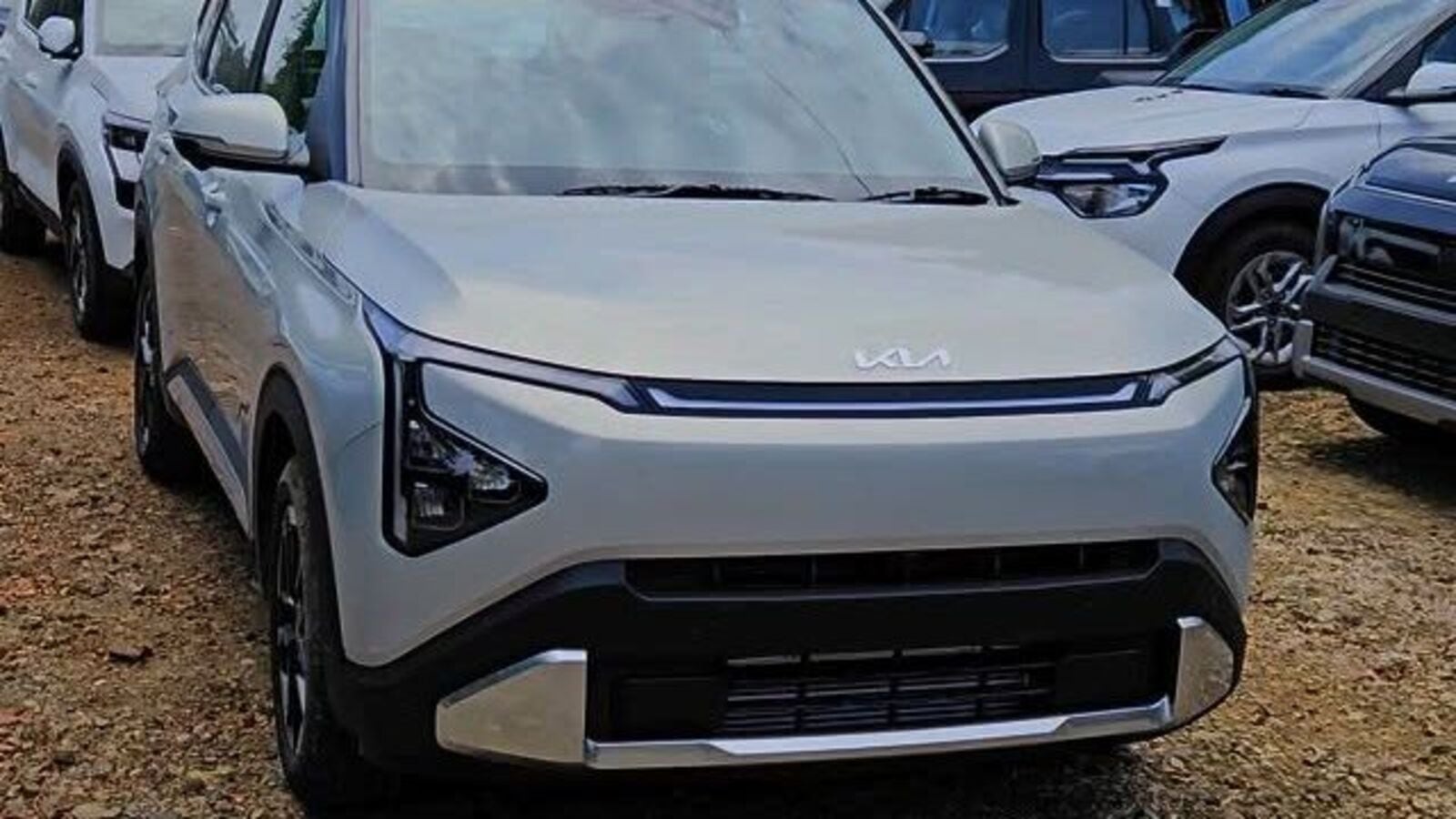 Kia Carens Clavis starts arriving at dealerships, deliveries to begin soon