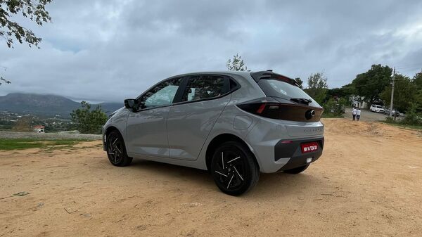 The rear of the 2025 Tata Altroz gets a new set of connected LED tailights. 2025 Tata Altroz