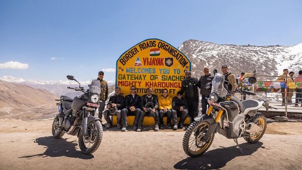 Royal Enfield Himalayan 750 and Himalayan Electric teased for the first time Royal Enfield Himalayan 750 and Himalayan Electric teased for the first time