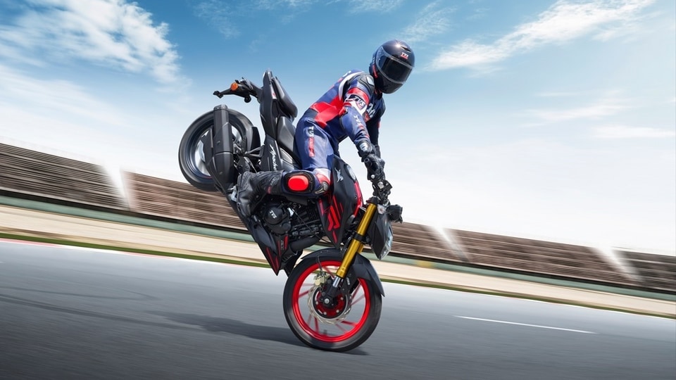 2025 TVS Apache RTR 200 4V