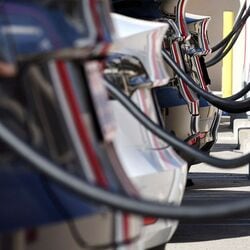 Here is your quick check on the biggest developments in the world of automobiles.