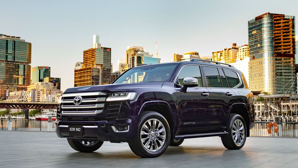 Toyota Land Cruiser 300 Hybrid