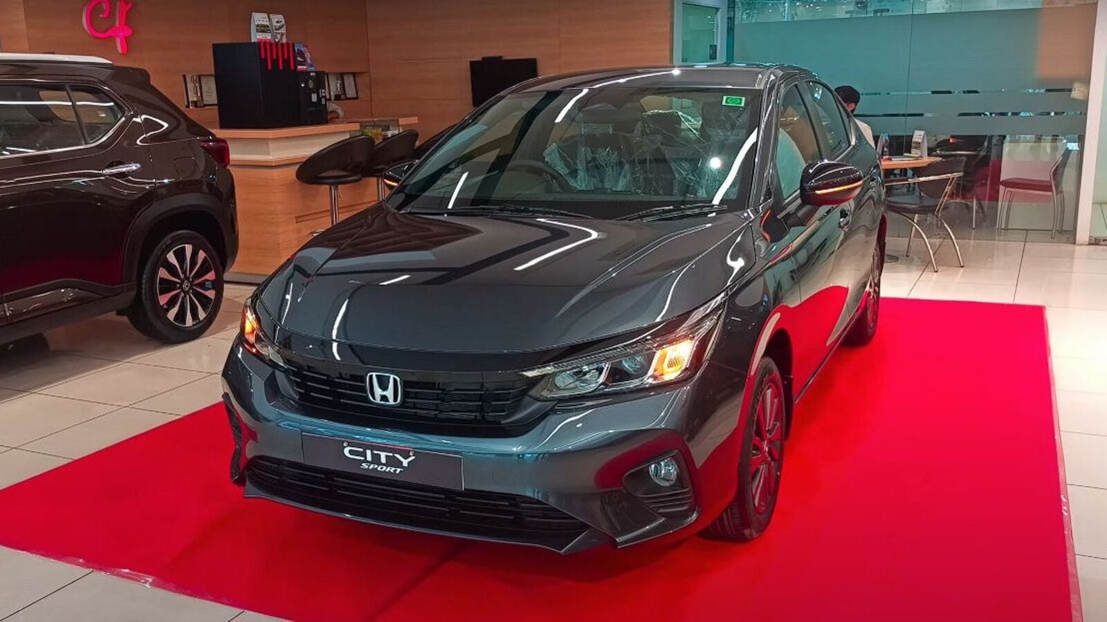 Honda City Sport starts arriving at dealerships