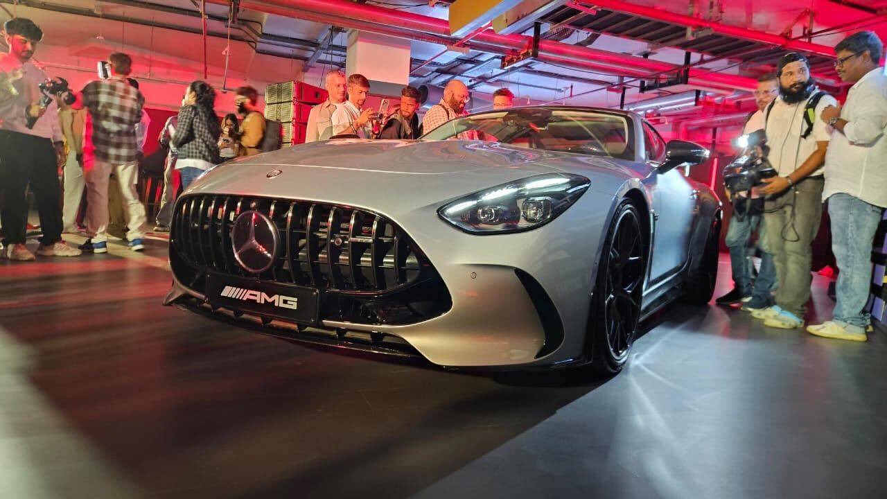 The second-gen GT 63 adopts a 2+2 seating configuration alongside a 70 mm longer wheelbase that allows for enhanced interior comfort. Mercedes-Benz AMG GT 63