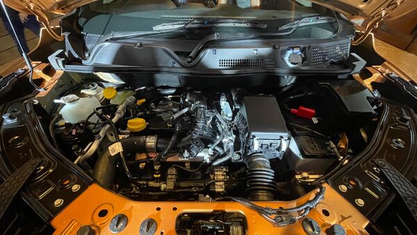 The Magnite is offered with a 1.0-litre naturally aspirated petrol and 1.0-litre turbocharged petrol engine options. Transmission choices include a manual, AMT and CVT. There is also now a CNG powertrain on offer. 2024 Nissan Magnite