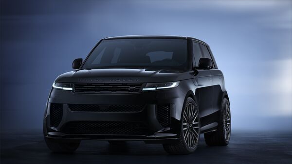 Range Rover Sport SV Black Edition