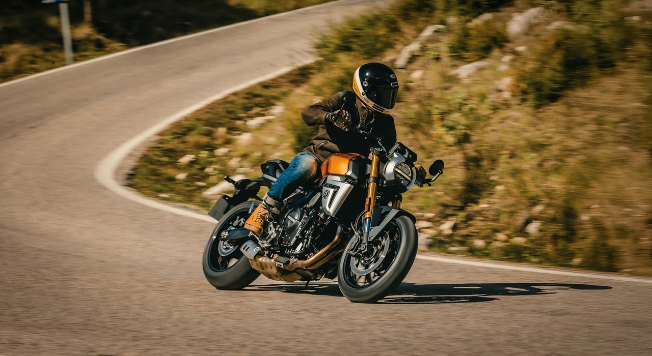 The Suzuki GSX-8T is a Neo-Retro Styled Street-Naked With the Round LED Headlamp, while underpinned by the GSX-8R's Tubular Steel Frame Suzuki GSX-8T